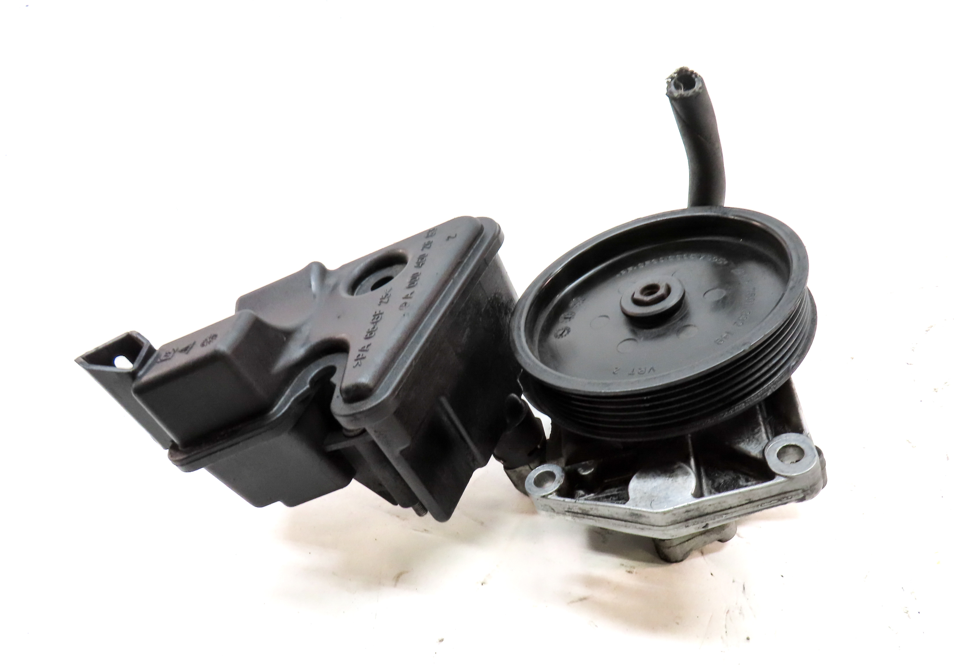 06-11 MERCEDES GL450 GL550 ML350 R350 R550 (W251 W164 X164) POWER STEERING PUMP — exact item pictured